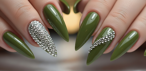 Best Green Nails Trends