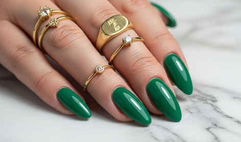Best Green Nails Trends