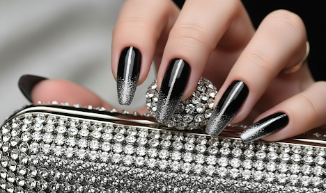 Vertical Cat Eye Nails