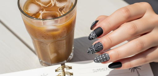 Black Summer Nails That Pop in 2025
